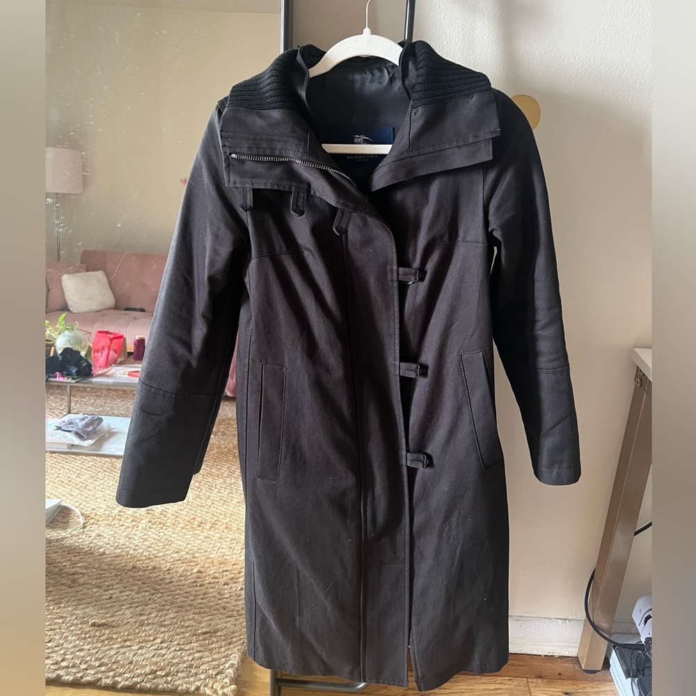 Burberry London parka!! 🖤